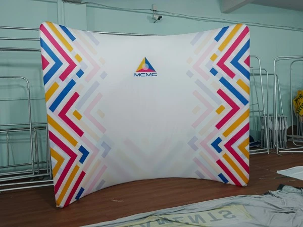 Curve Backdrop Frame