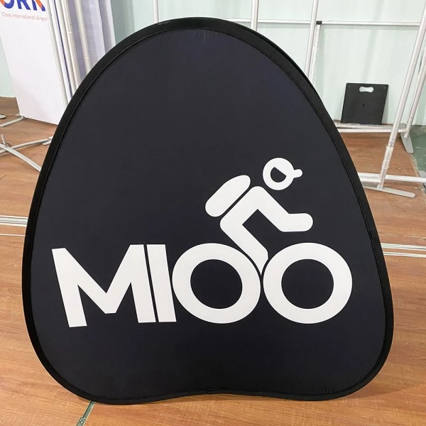 Trekant pop up banner Trekant pop up banner